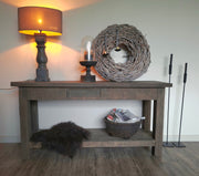 Old farm Sidetable Aura Peeperkorn