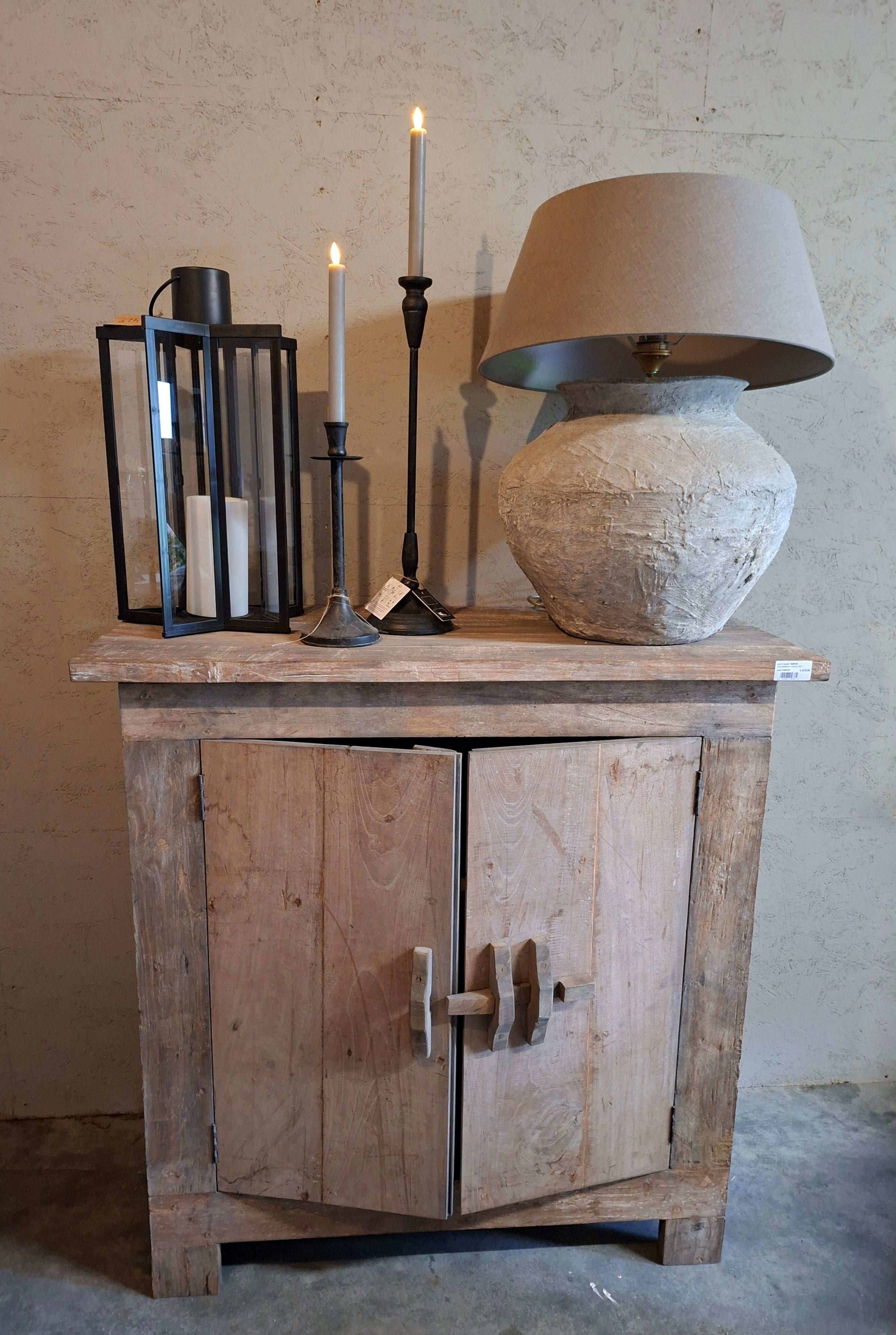 Aura Peeperkorn Houten Kastje