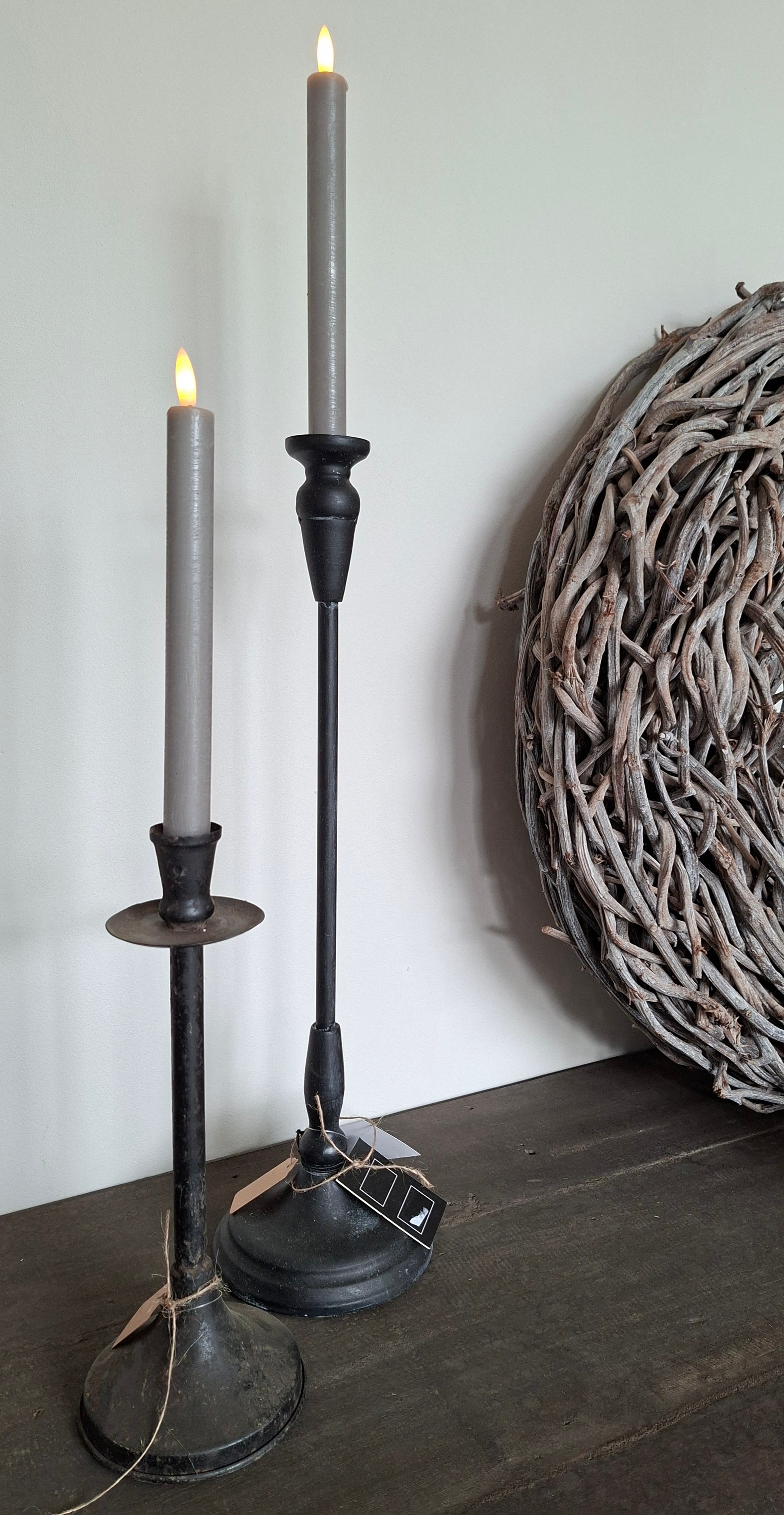 Zwarte Kandelaar met lichte roestkleur