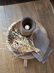 Houten schaal met oor