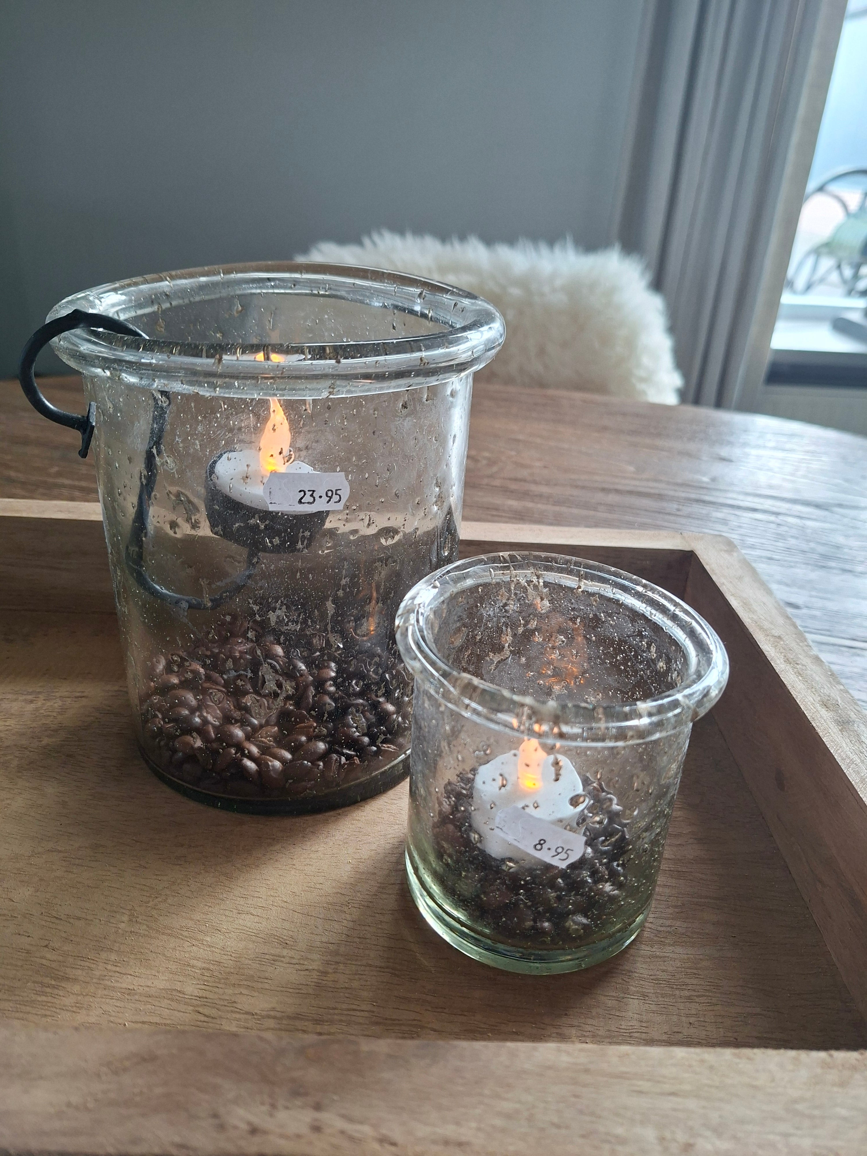Glazen windlicht met een dikke rand