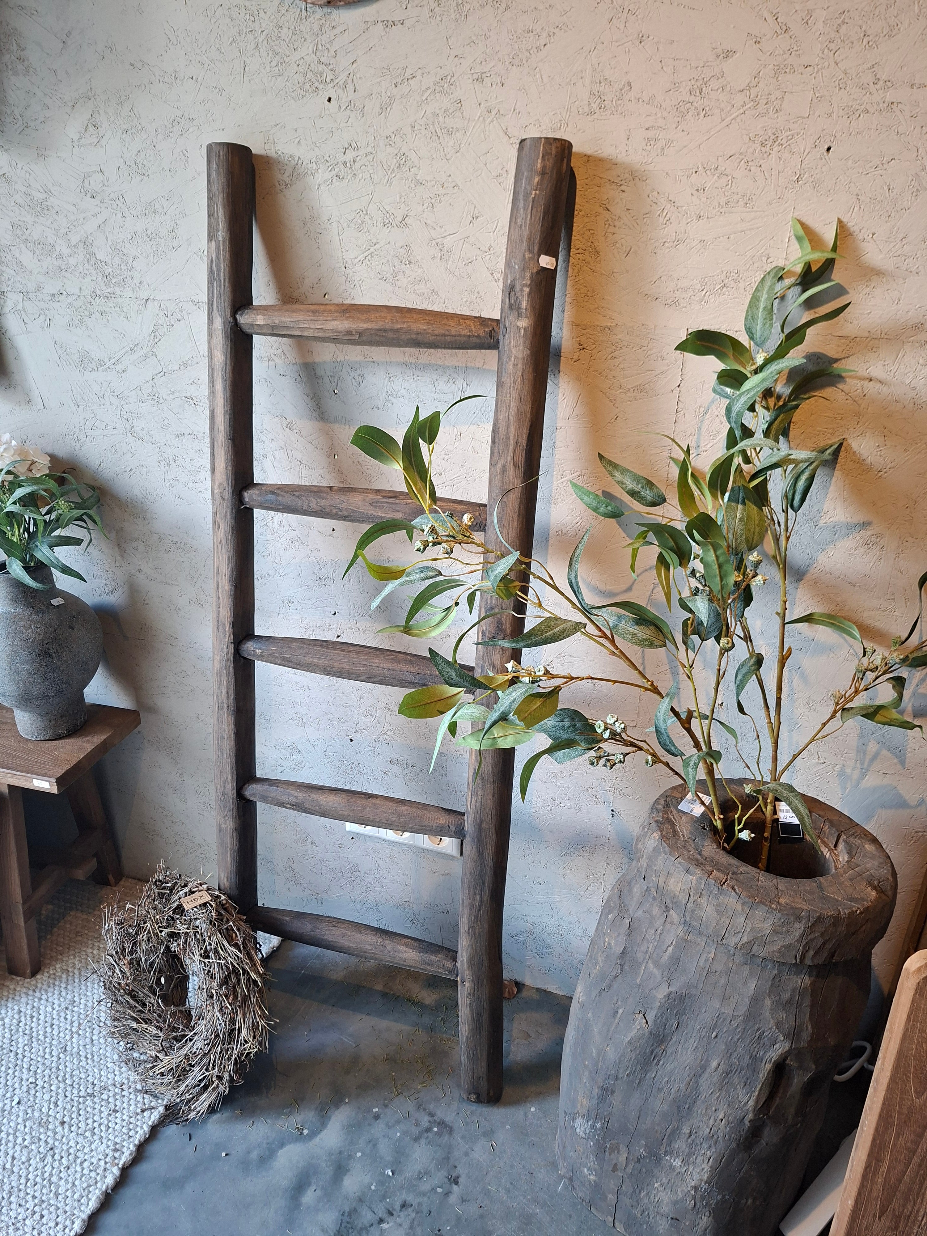 Bruine decoratieladder