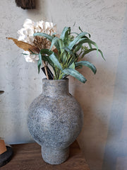 Stenen vaas/pot met smallere bovenkant