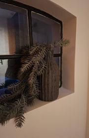 Grijze pot met ribbel