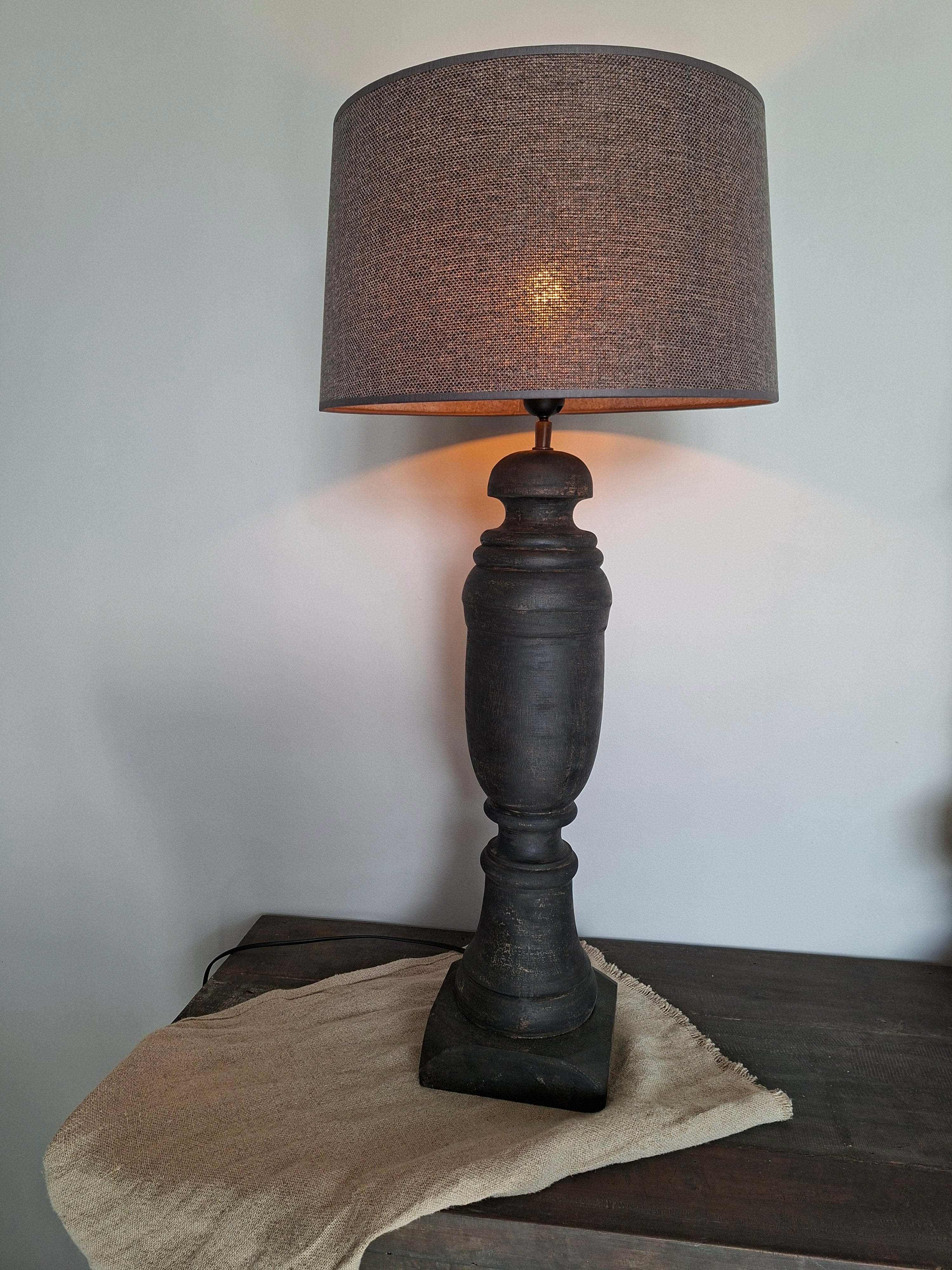 Donker grijze balusterlamp ronde vorm