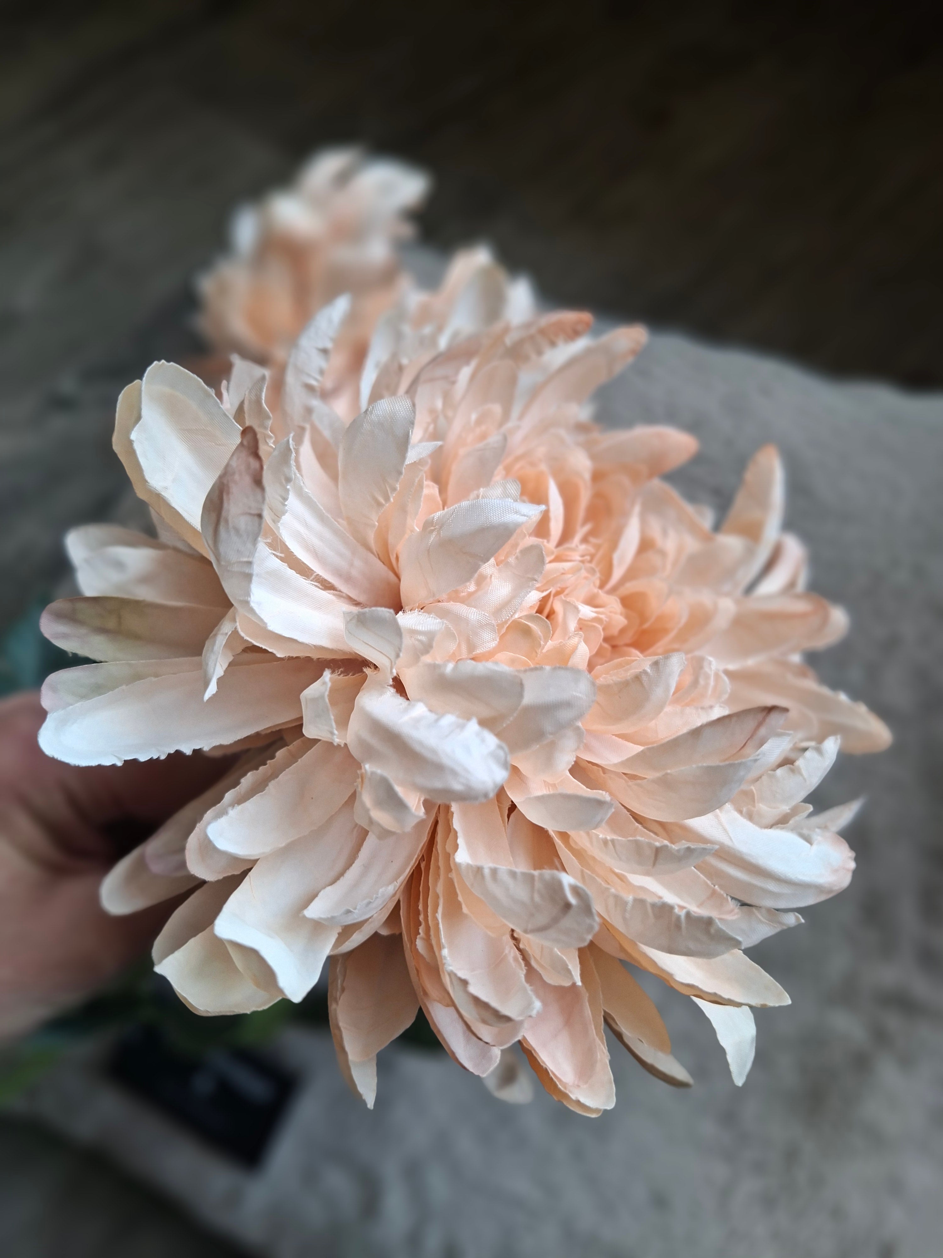 Zijdebloem oud roze/oranje bloem