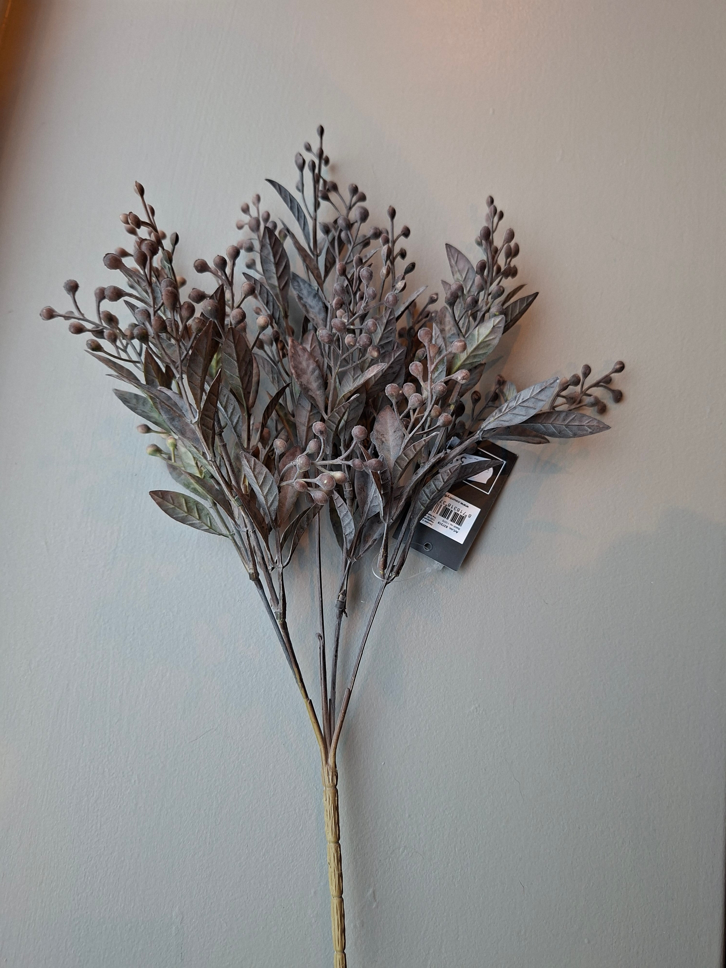 Korte decoratietak donker grijs met grote bes
