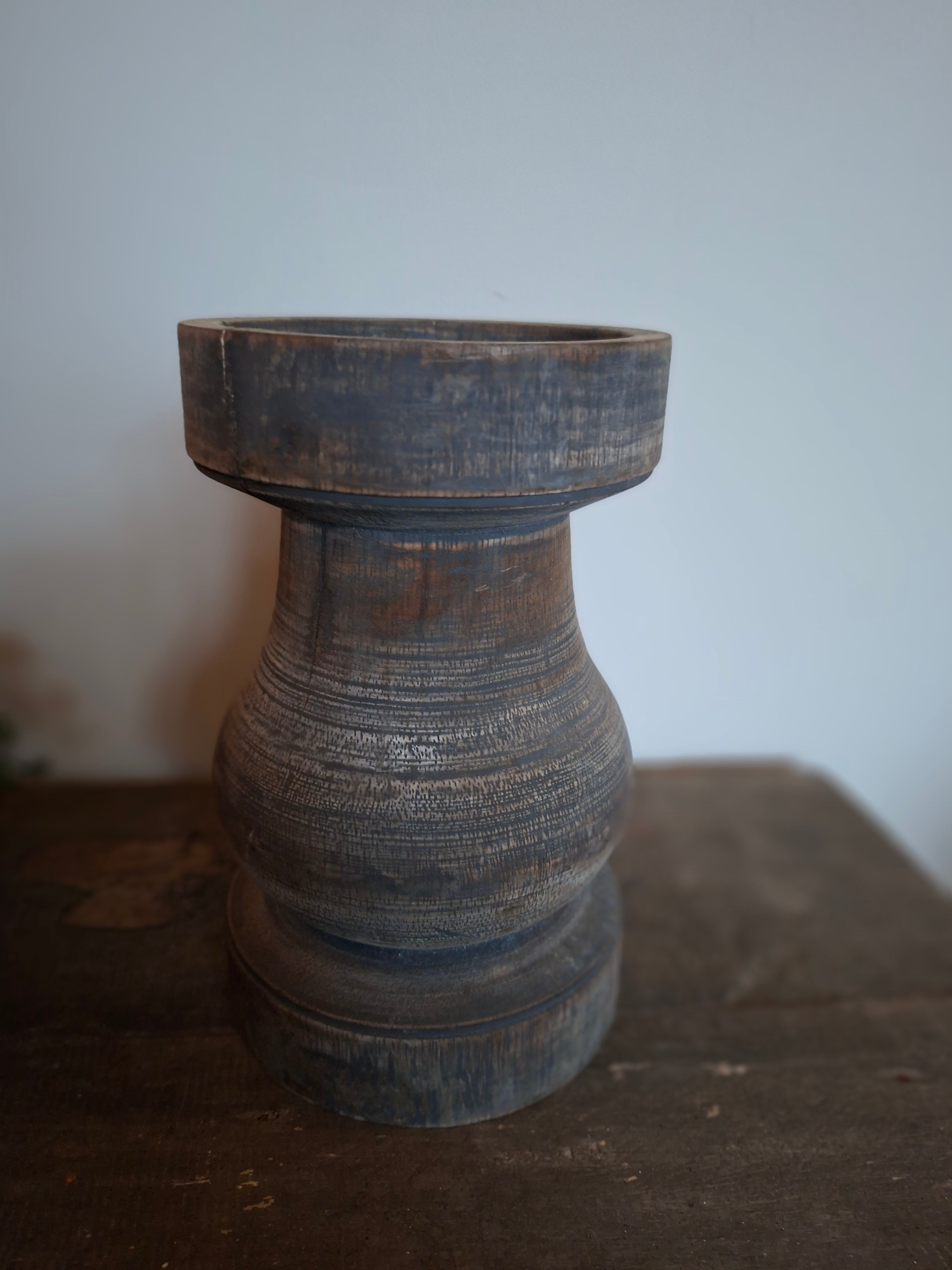 Houten kandelaar grijs